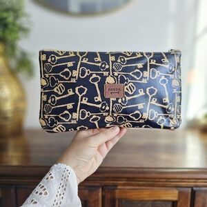 FOSSIL Key Per Patent Genuine Leather Trim Pouch/ Cosmetic Make Up Travel Bag